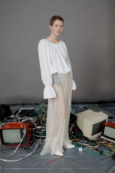 Look 10